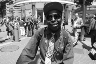 San Francisco, Boy in red